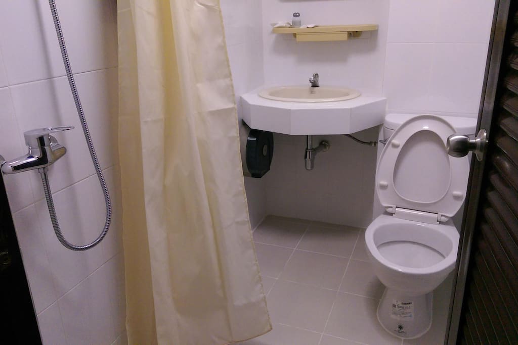 Clean & private bathroom.