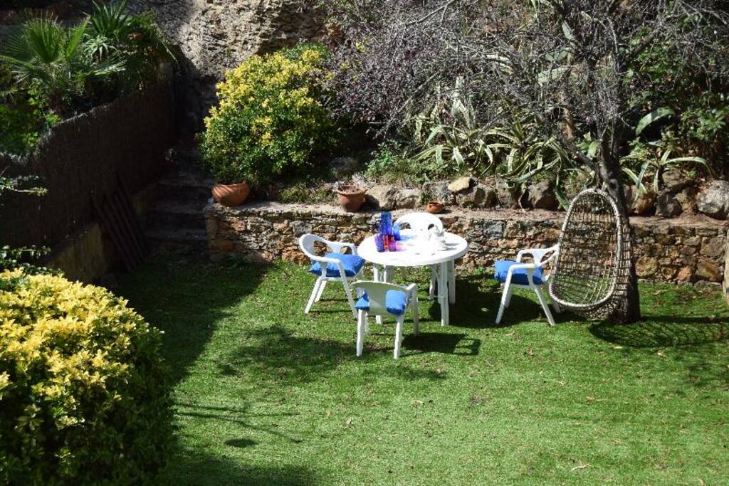 jardin privado-SA PUNTA COSTA BRAVA
