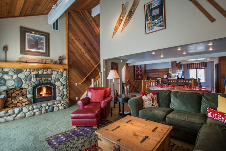 3 Bedroom Plus Loft, 3 Bath Townhome With Washer/dryer - Mammoth Mountain, CA