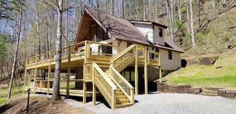 River Rock: stream side, 11 acres, waterfall