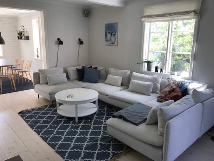 Beautiful Renovated 6 Bed Villa 10 Min From City - Stockholm