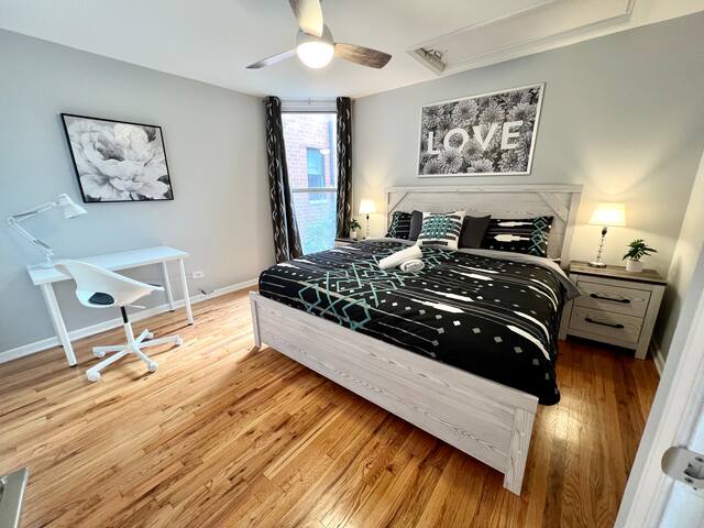 Location! 5 beds house with Parking and Patio! gallery image 3