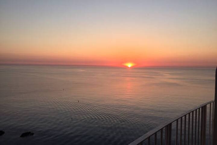 ESPECTACULAR LOFT DE DISEÑO ENCIMA DEL MAR (II) gallery image 5