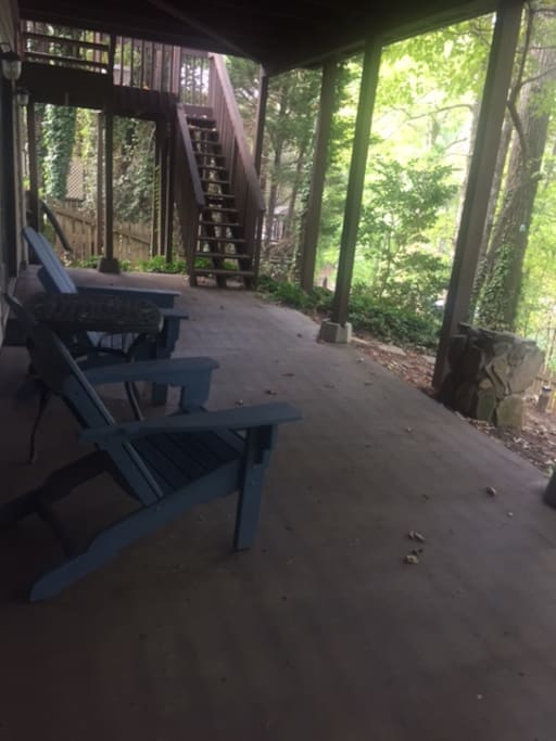 Patio with view of Lake Lanier and seating for 4