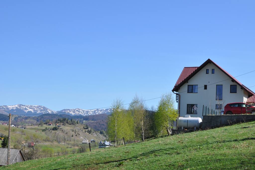 Monte Crai surrounded by mountains