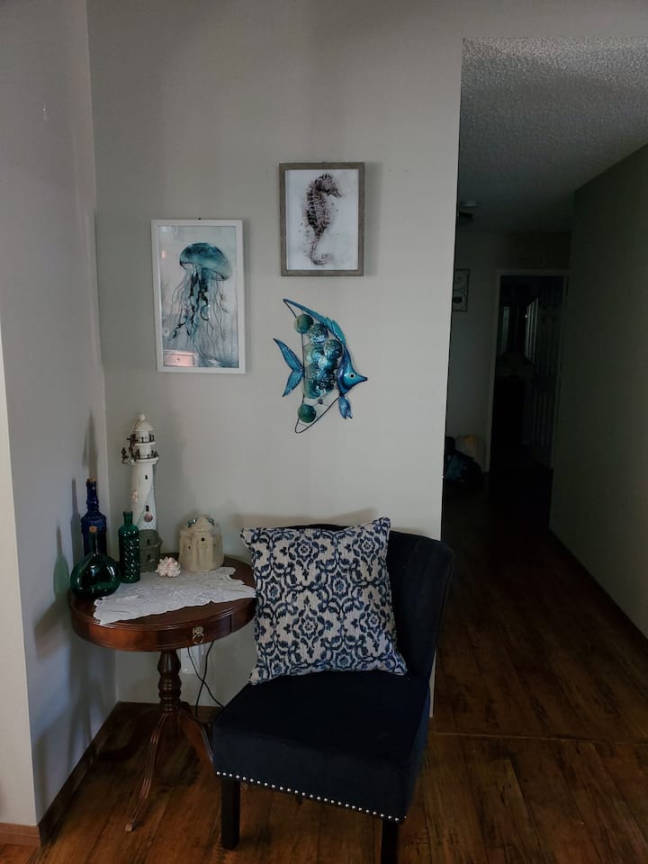 Relaxing room in Upland