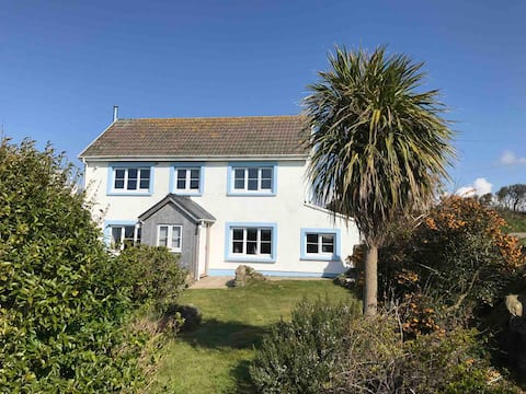 Beautiful house, amazing sea views, walk to beach