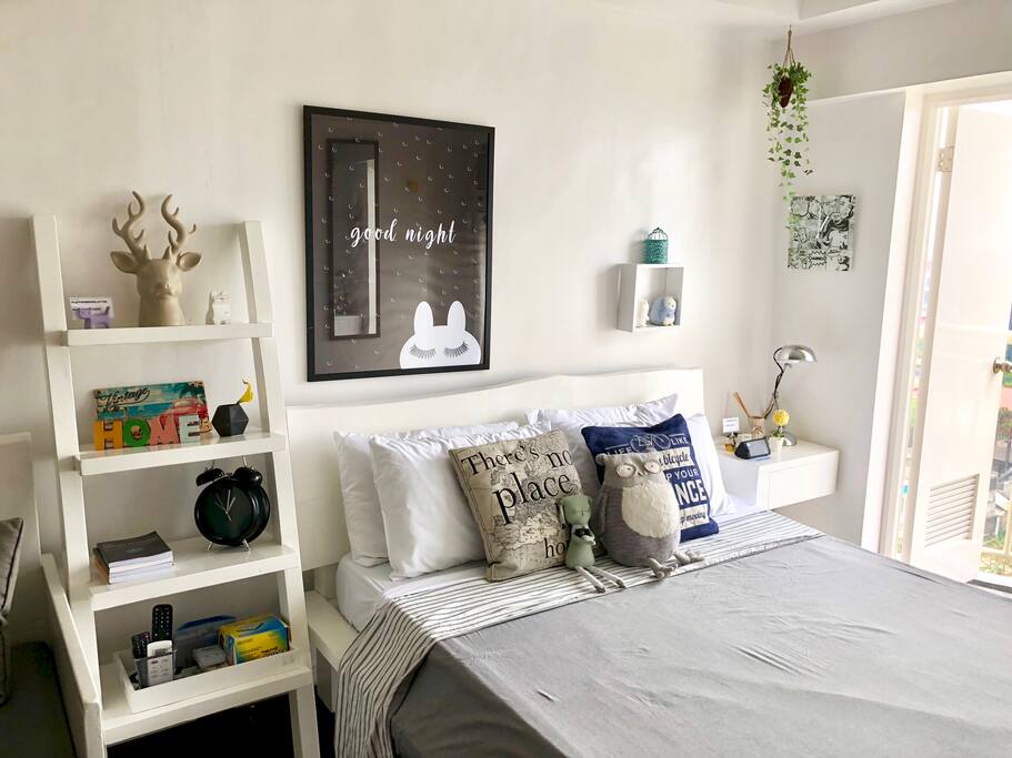 Queen size bed