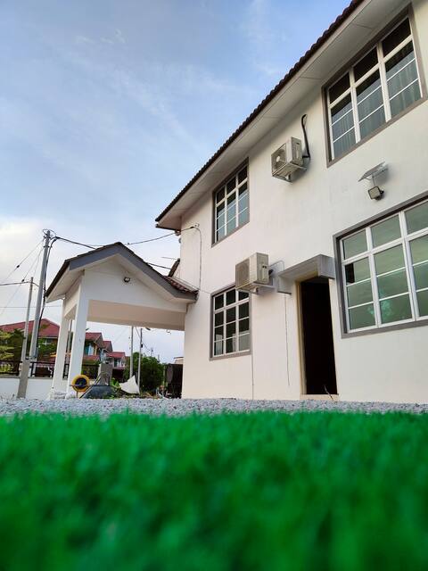 Seventeen Homestay Manjung Perak