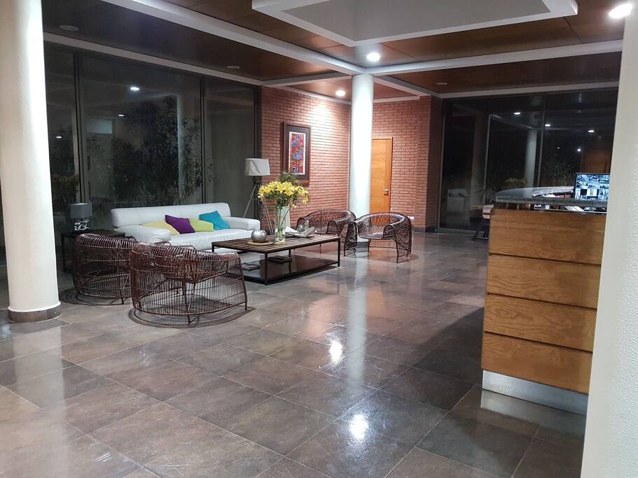 recepción del edificio