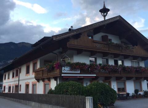 6 Bed 🛌Room D/WC Gasthof Gassnerwirt Radfeld N3