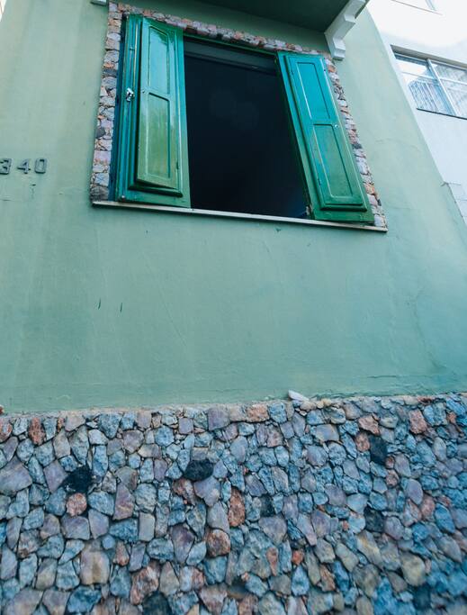 Detalhe da fachada do Hostel Green House.