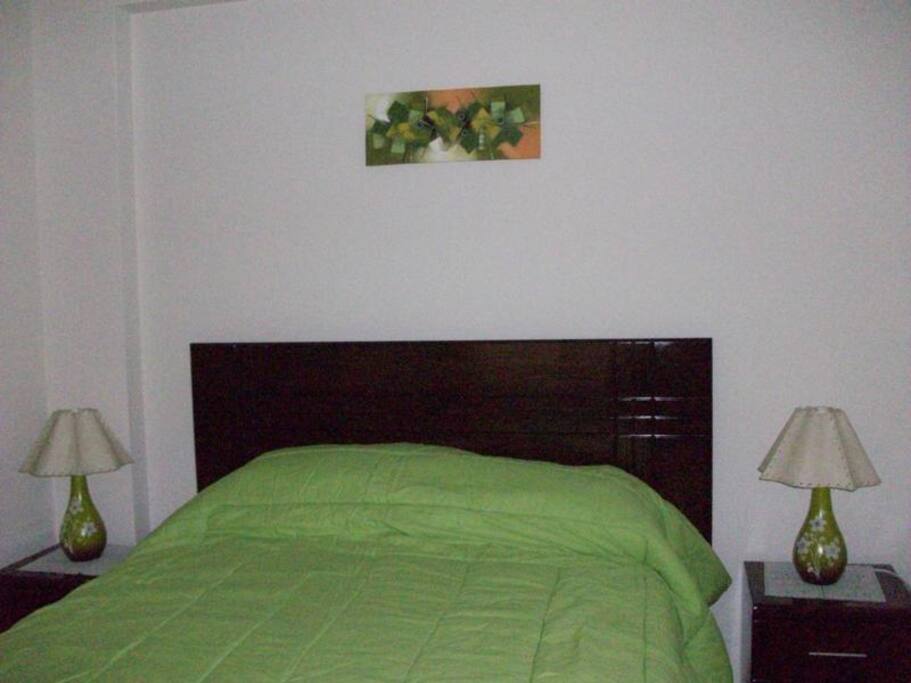 Dormitorio cama matrimonial