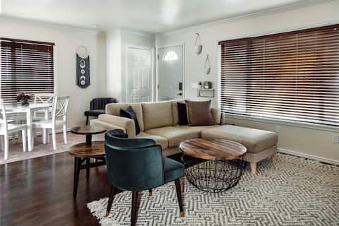 Cheerful 2 bedroom Centrally Located