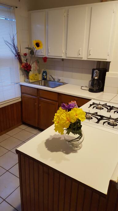 Kitchen with all appliances