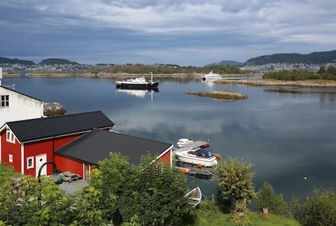 Own lake house on the kaikanen next to the fjord.