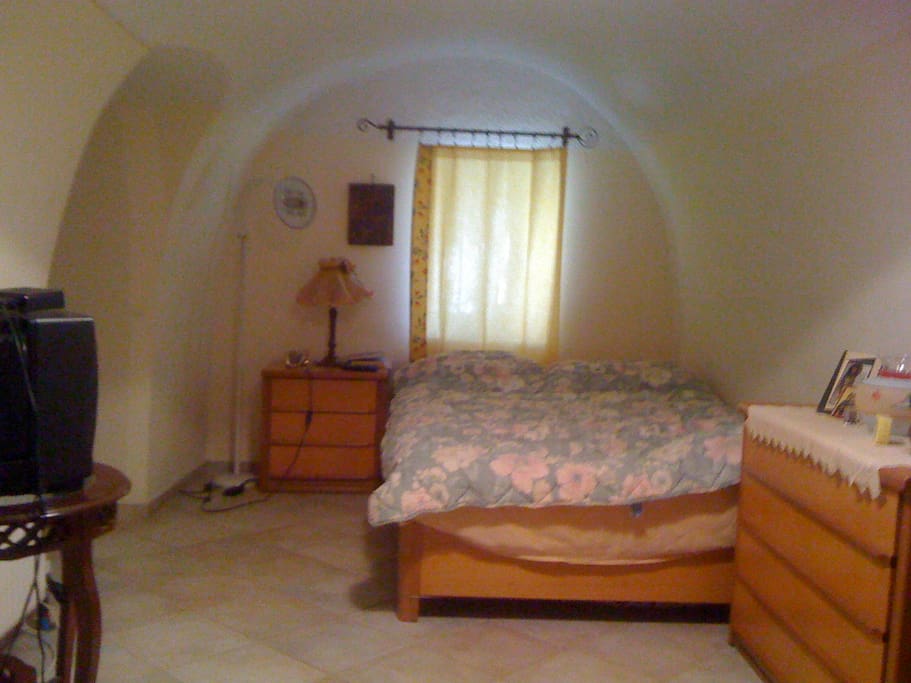 Bedroom 2d double bed