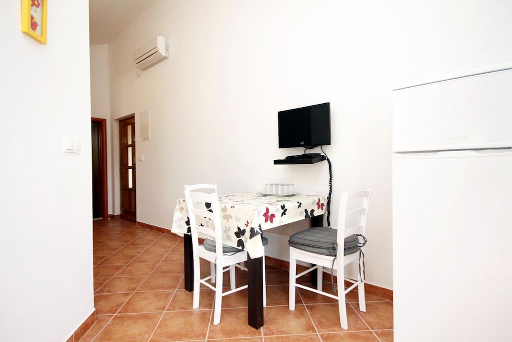 Dining room, Surface: 7 m²