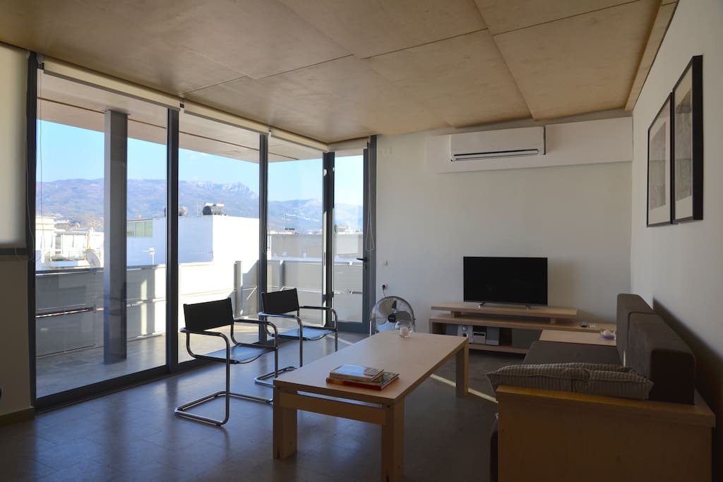 Living room.