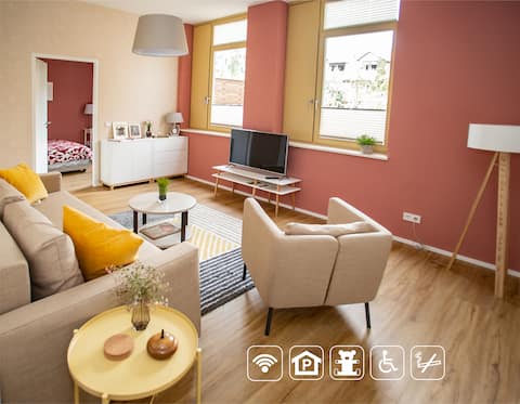 90m² Apartment: Eckhof Domizil in Old Town