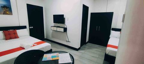 E & F Condotel 102B