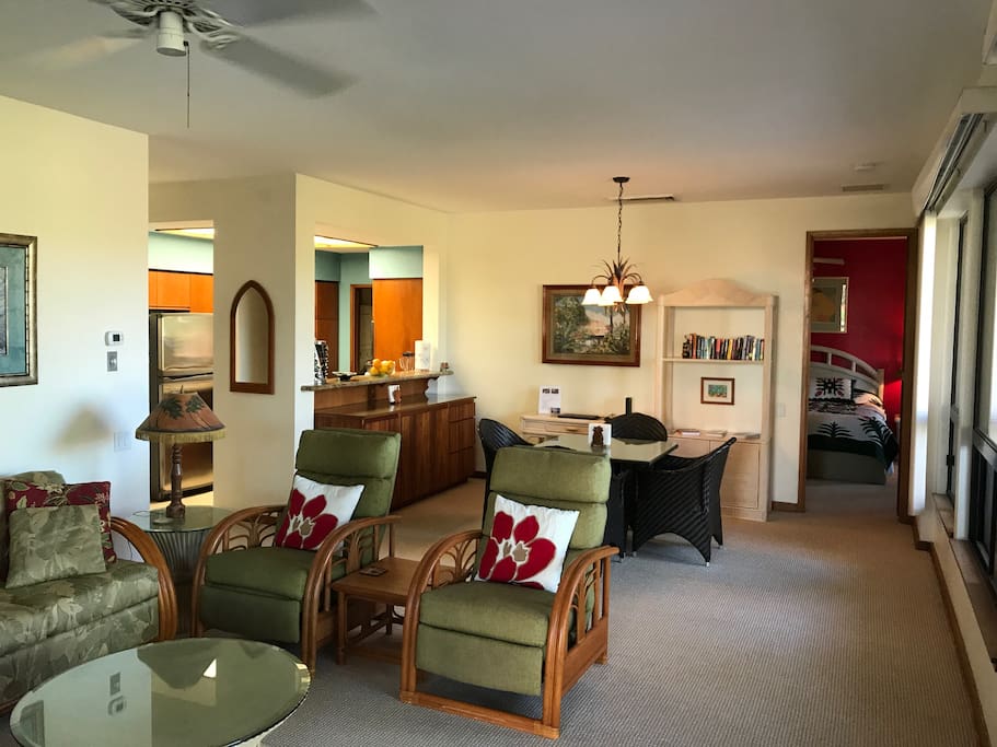 Open concept living room and dining room area