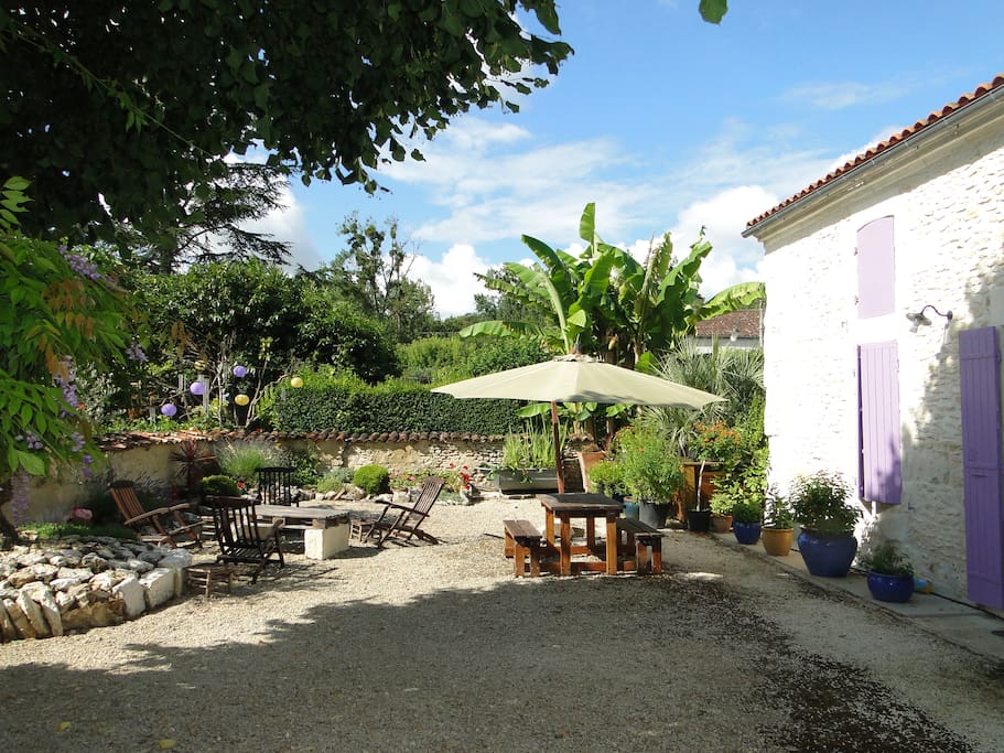 La terrasse, gîte Le Tilleul