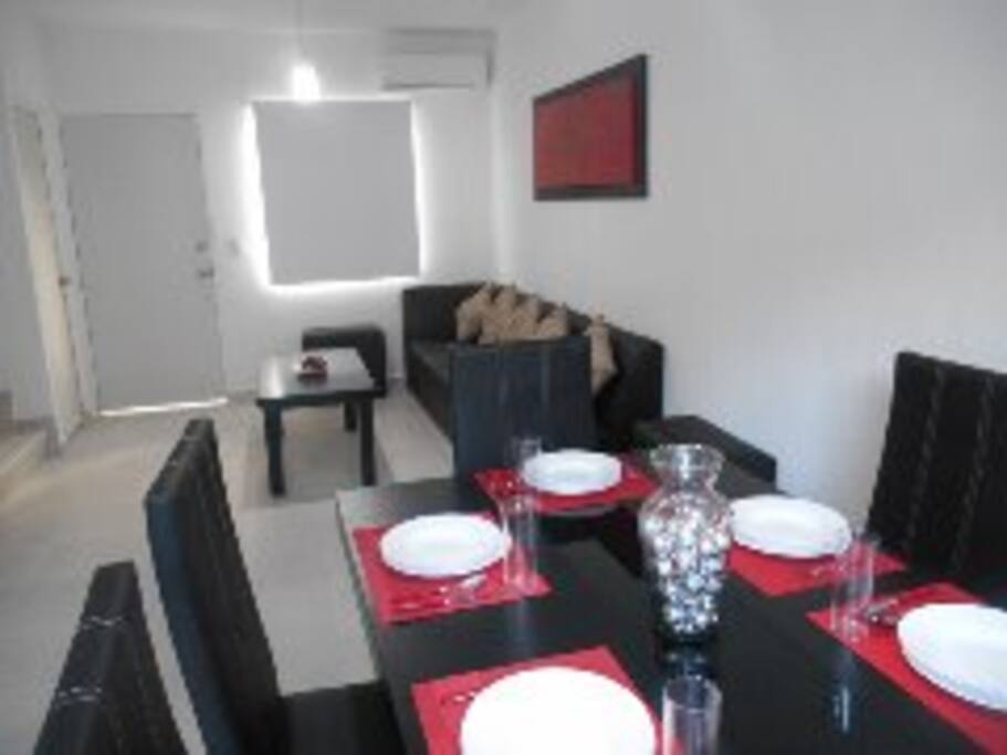 Sala y comedor para 8 personas