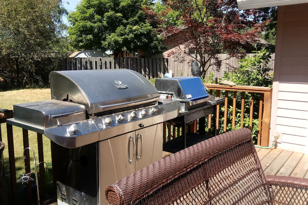 2 grills for your use.