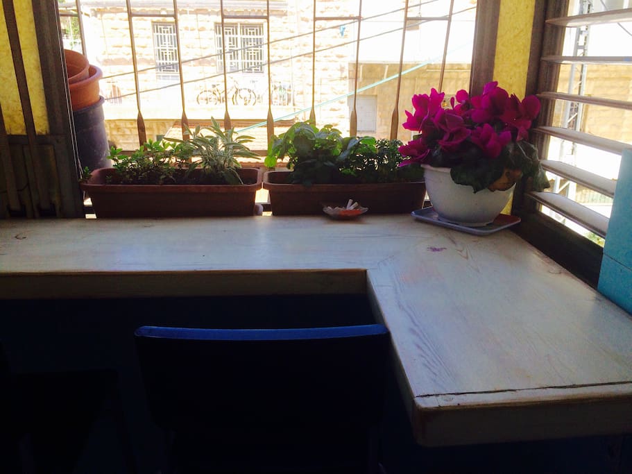 Breakfast nook balcony off kitchen