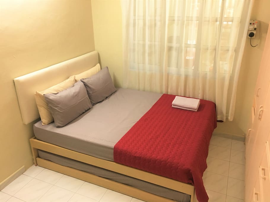 1 Queen bed and 1 pull out Single bed, comfortably fit up to 3 guests