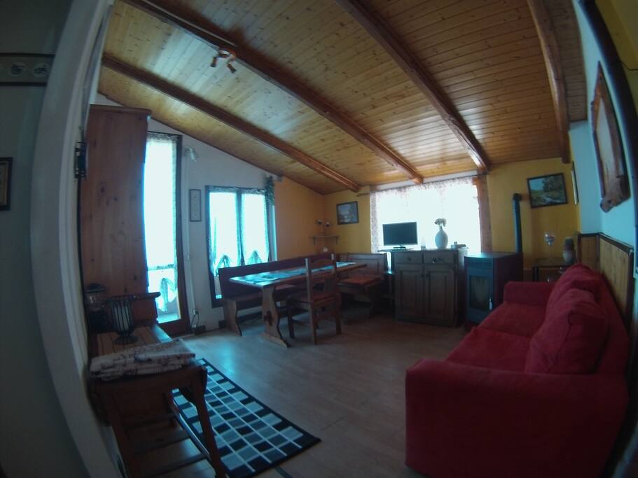 Soggiorno con divano letto