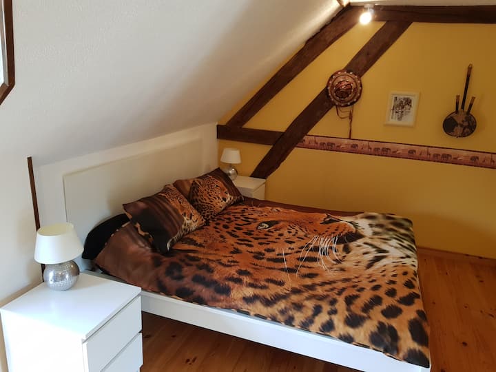 CHAMBRE AFRIQUE LIT DOUBLE 160X200