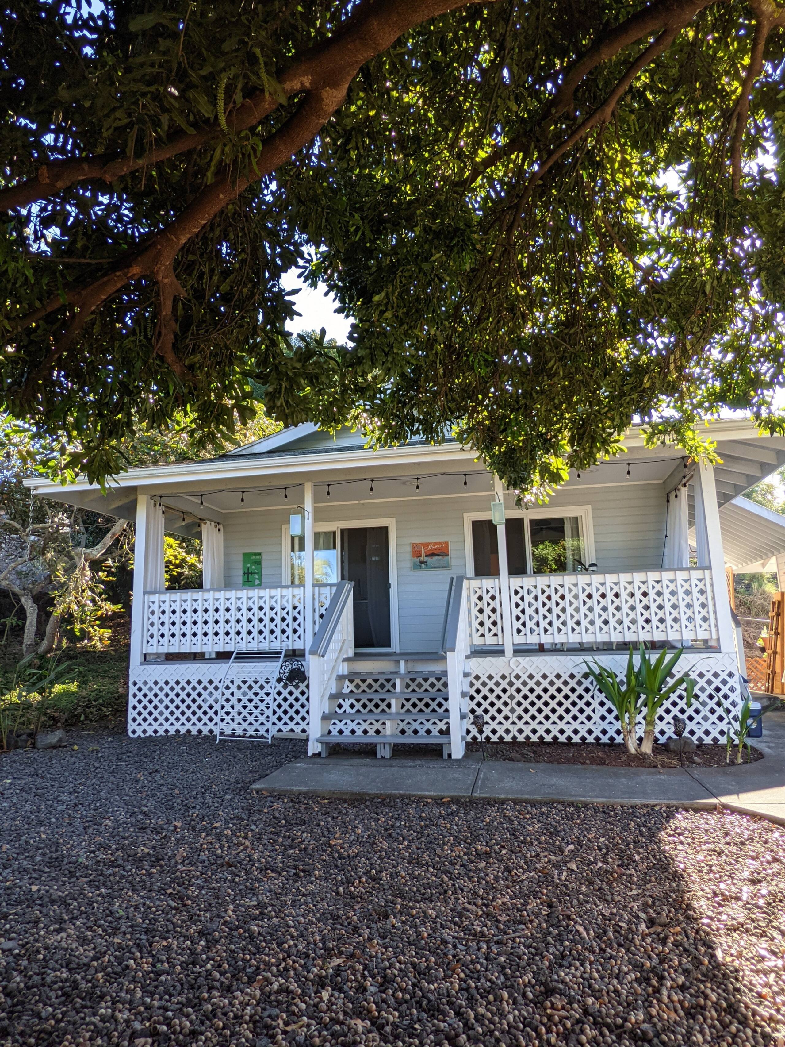 Guesthouse in Kailua-Kona · ★4.99 · 2 bedrooms · 2 beds · 1 bath - Image 35