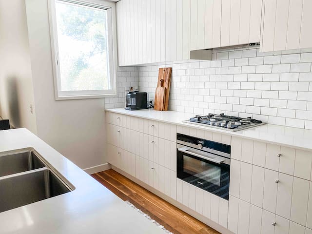 Peregian House – beach front property gallery image 4