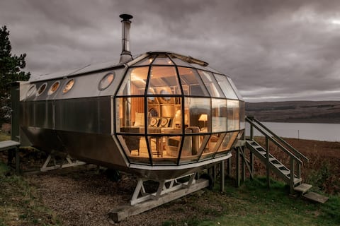 Unique and Secluded AirShip with Breathtaking Highland Views
