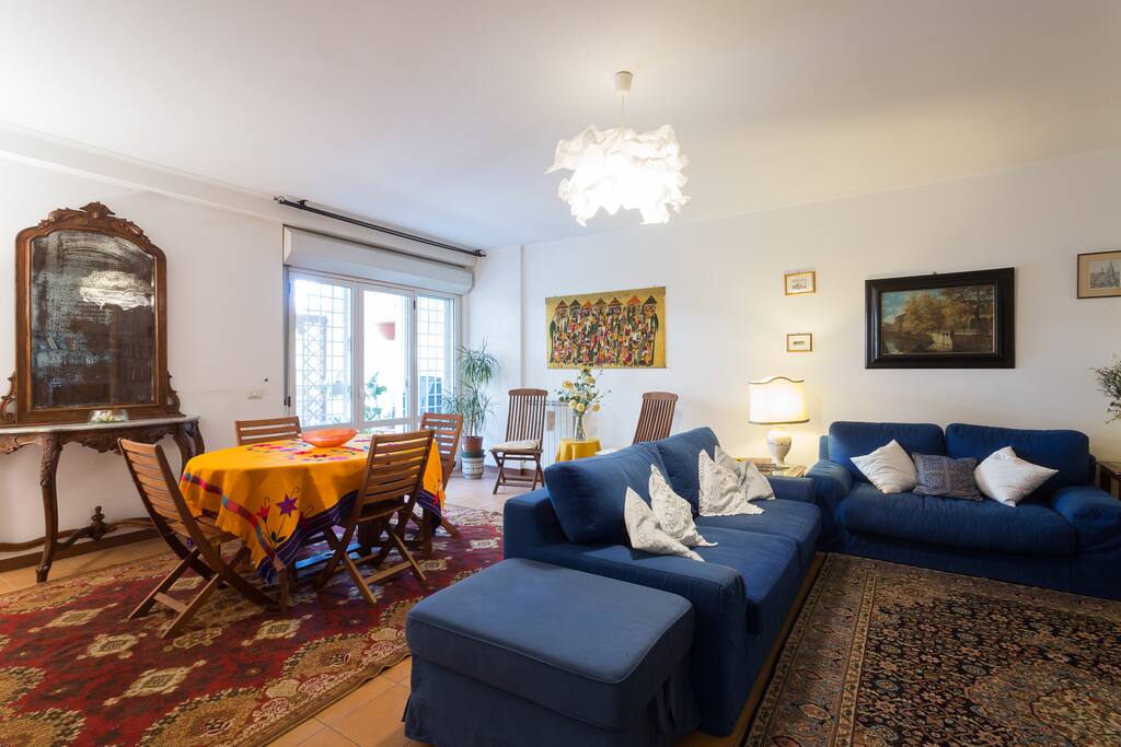Living room 3/3