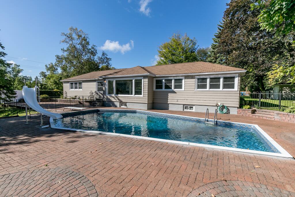 Pool area