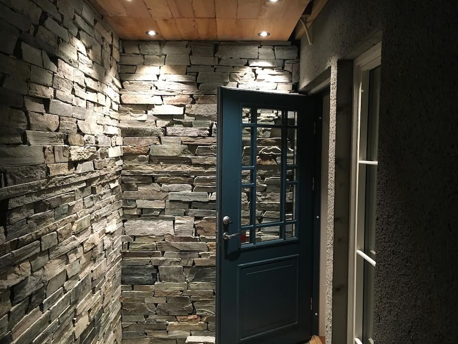 Entrance / Doorman (code)