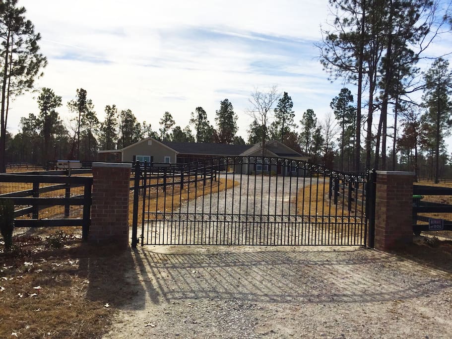 Gated property