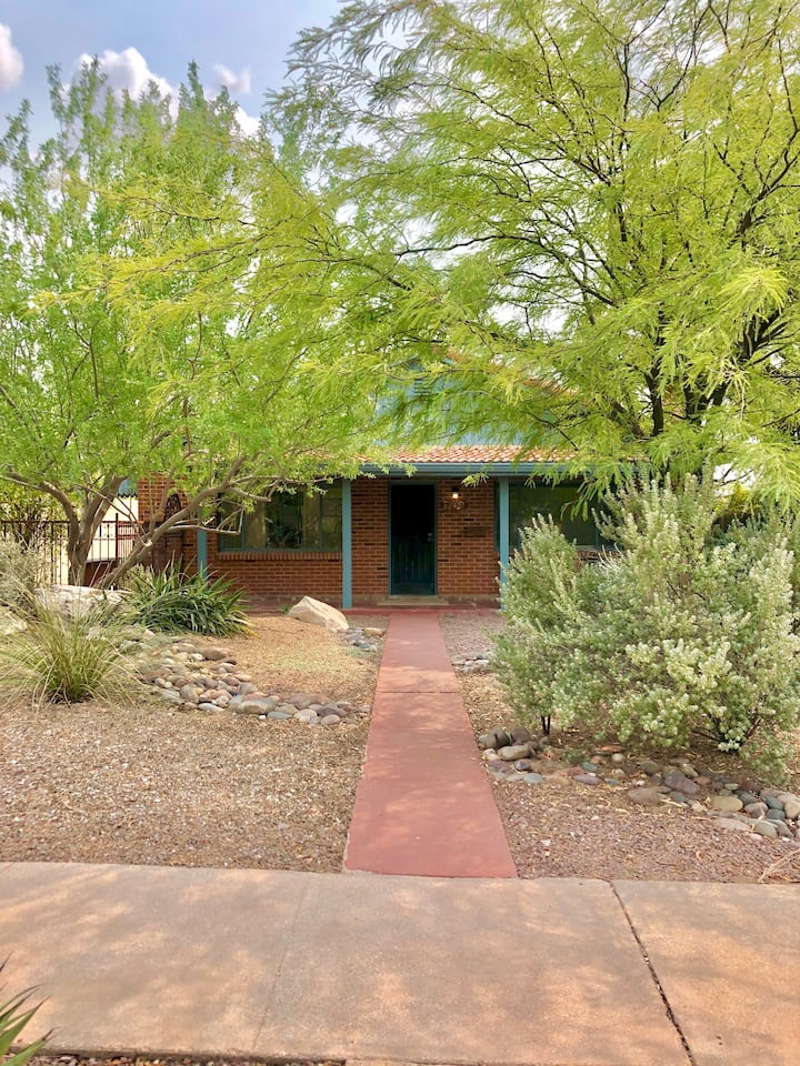 Airbnb Tucson Sam Hughes