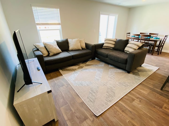 Summerville Townhouse W/ Pond View - Summerville, SC