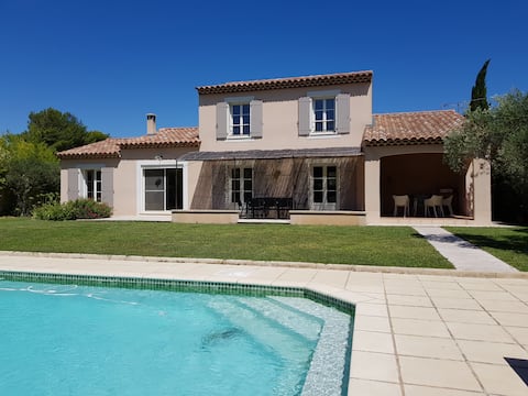 Villa Espigoulier, treasure of the Alpilles