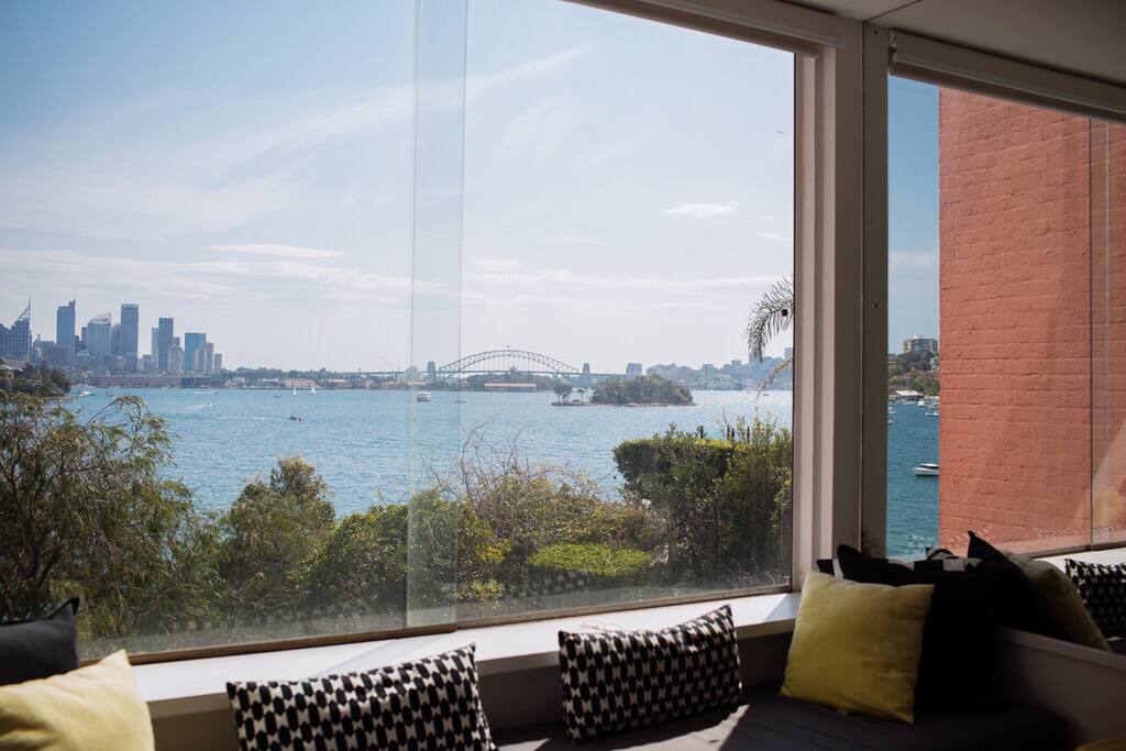 Window seat aspect from the lounge area