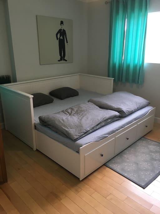 The bed transformed to king size.