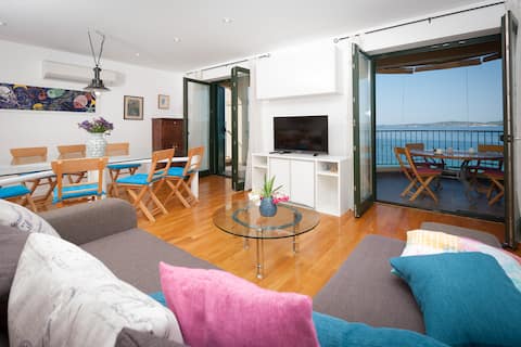 Top performing Airbnb: Seaside living at its best in Općina Bibinje