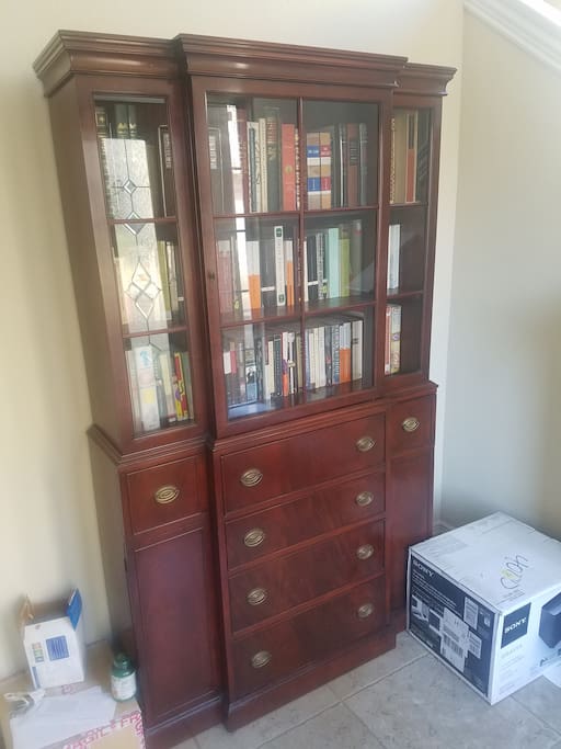 Bookshelf in entryway