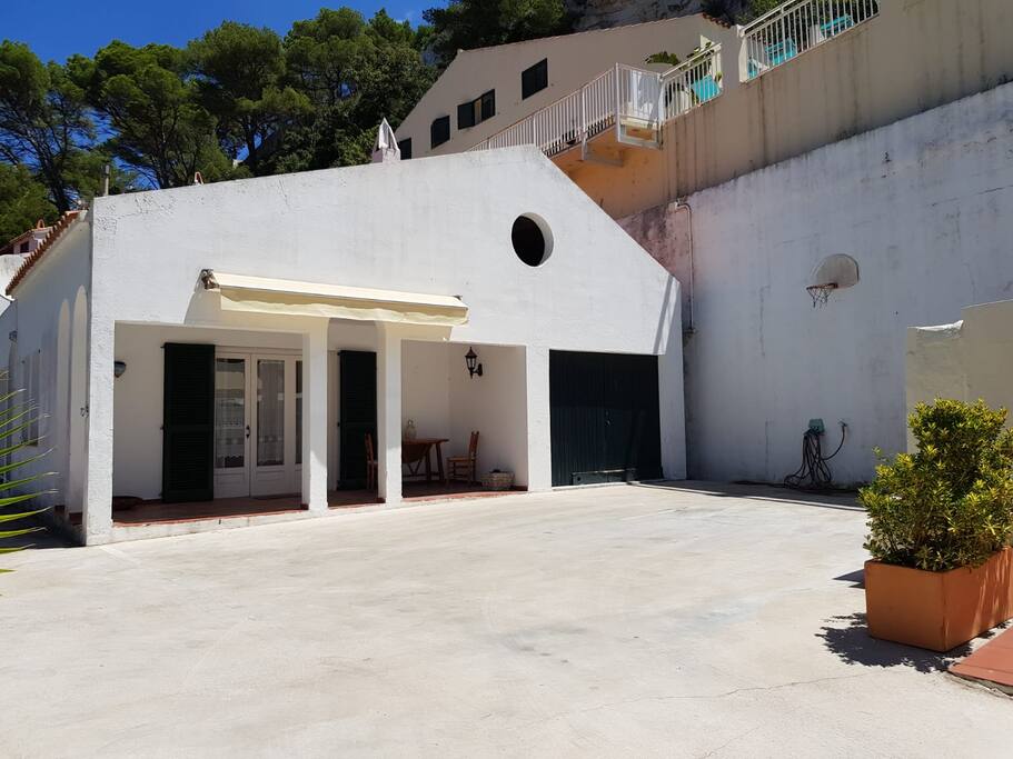 EXTERIOR Y TERRAZA