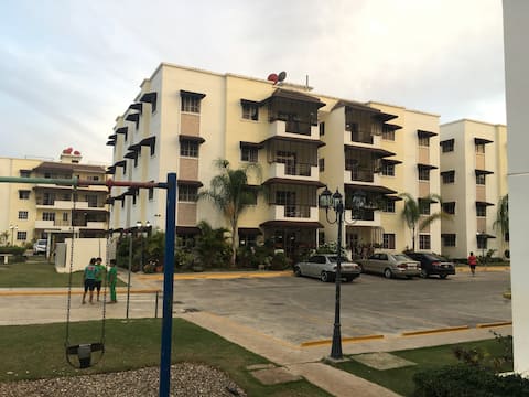 Cómodo y seguro apartamento en la Zona Oriental