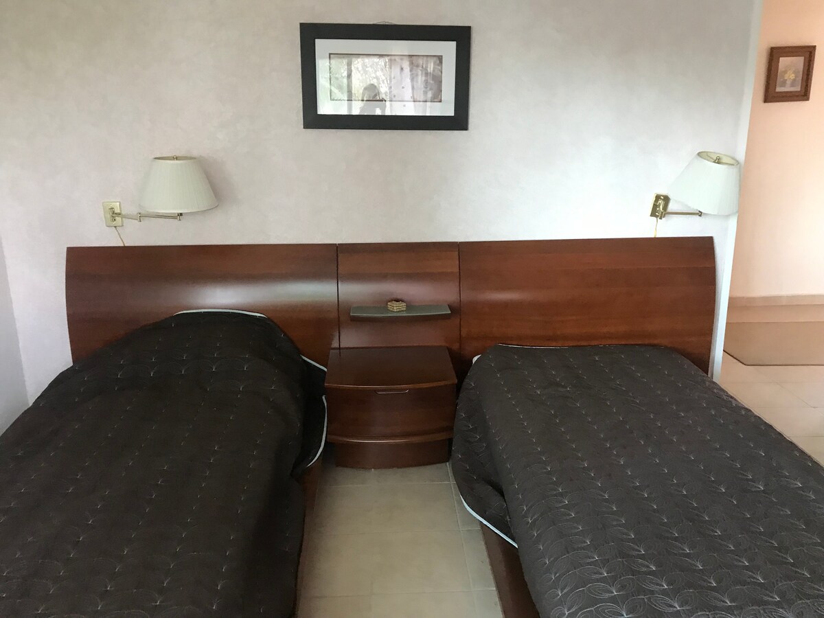 საძინებელი 1